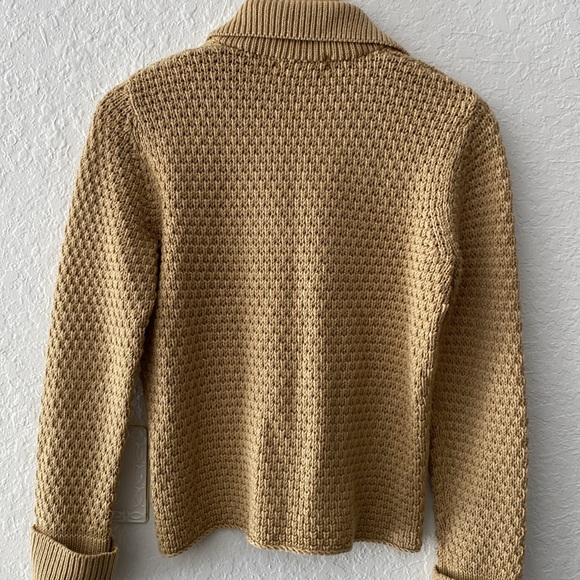 Camel / Tan color Cardigan Sweater with gold shine. Size Medium. - Picture 5 of 8